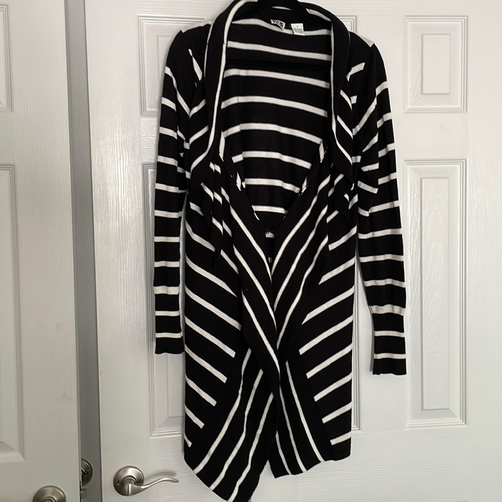 Mid length black and white stripe knit cardigan duster sweater size large